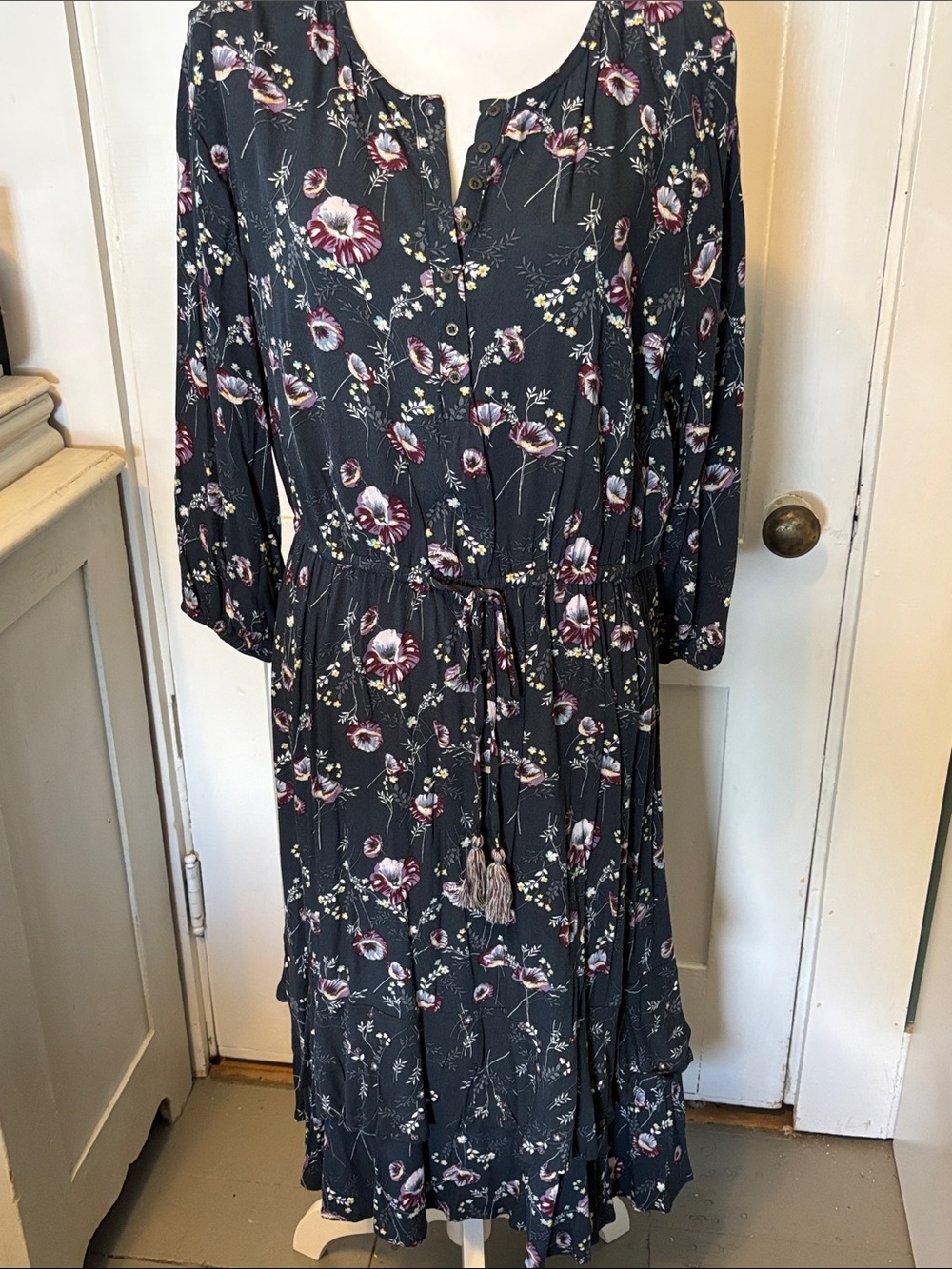 Knox Rose Black Floral Midi Dress with Tie Waist